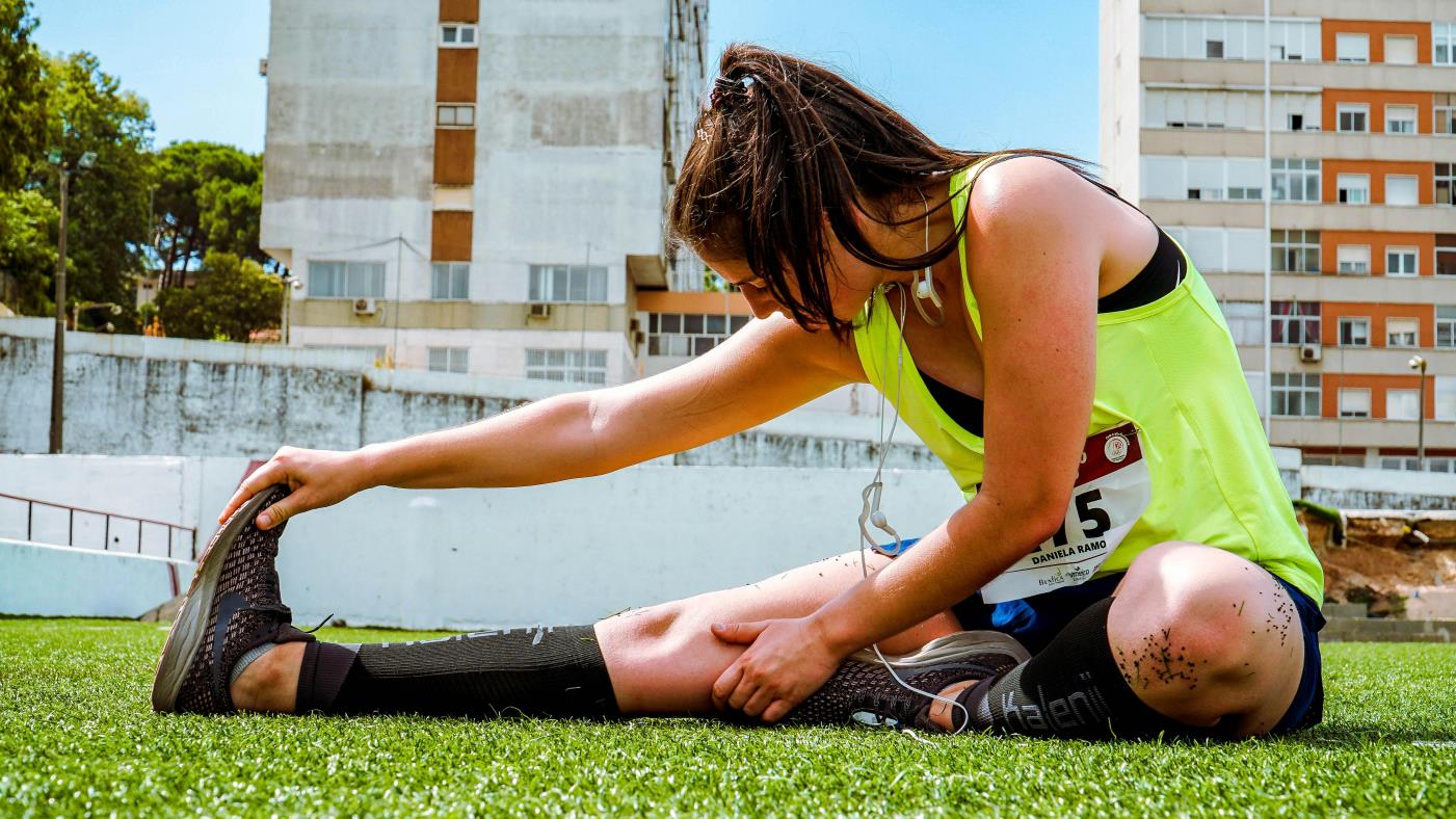 runners stretch